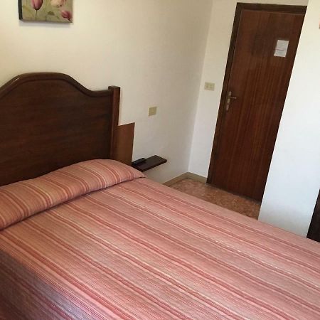 Hotel La Torretta Foligno Dış mekan fotoğraf