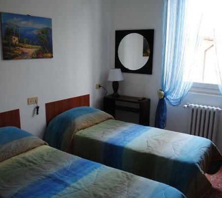 Hotel La Torretta Foligno Dış mekan fotoğraf