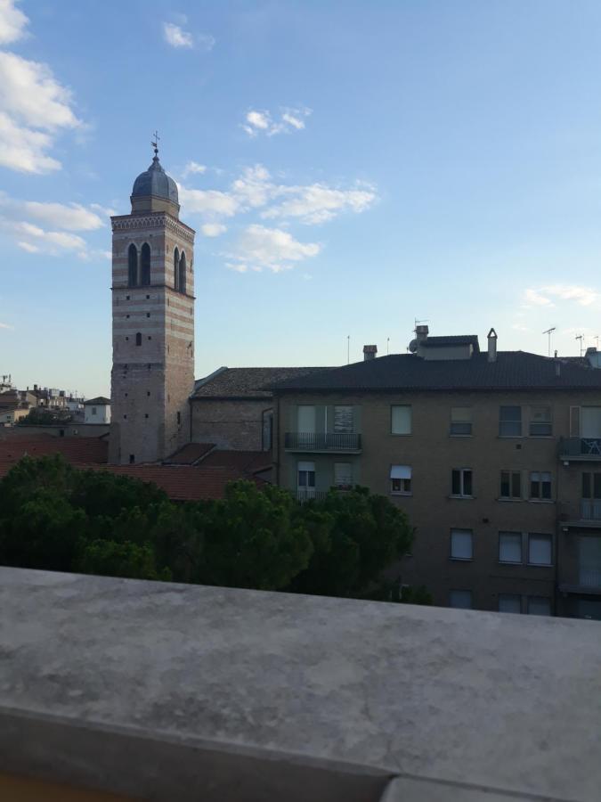 Hotel La Torretta Foligno Dış mekan fotoğraf